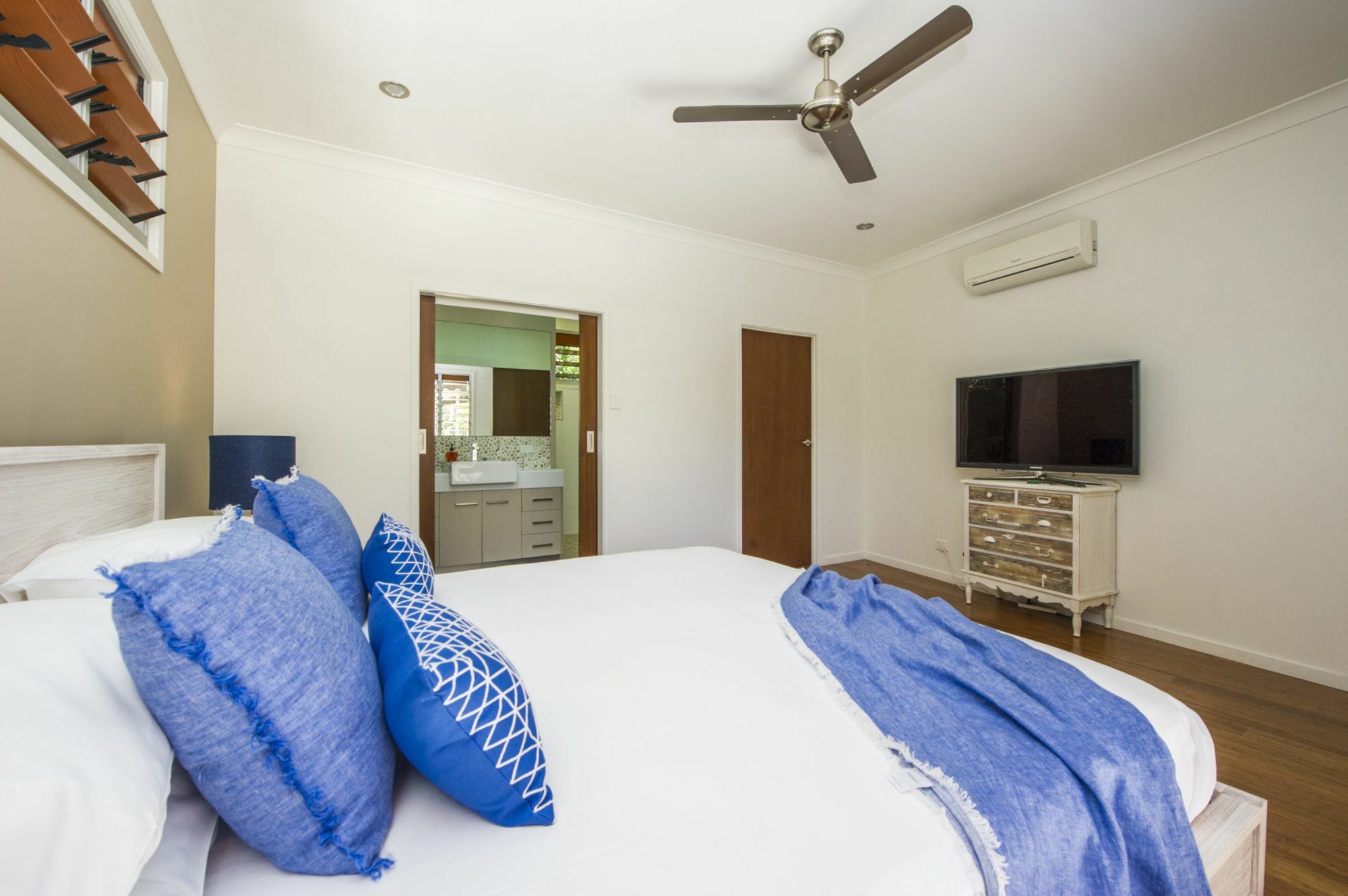 Azur Villa Horseshoe Bay Exterior photo